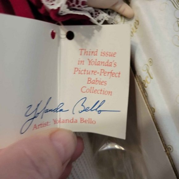 Ashton Drake Yolanda's Picture Perfect Babies "Jennifer" Collectible Doll - Picture 6 of 10